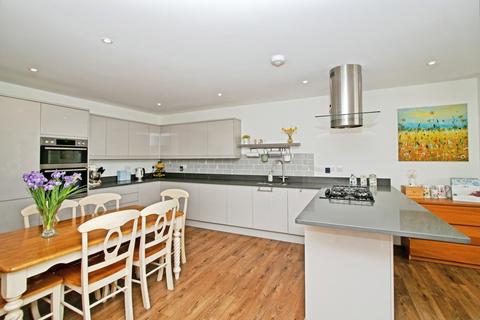 undefined, Stret Rosemelin, Truro, Cornwall, TR1