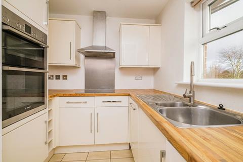 2 bedroom flat for sale, Renaissance, 50 High Street, Addlestone, Surrey, KT15