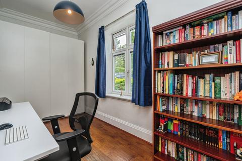 2 bedroom flat for sale, Holm Close, Woodham, Addlestone, Surrey, KT15