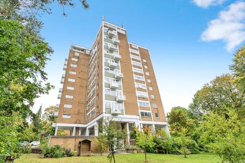 undefined, Guildford Road, Woking, Surrey, GU22