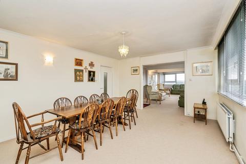 undefined, Guildford Road, Woking, Surrey, GU22