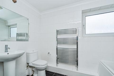 undefined, Guildford Road, Woking, Surrey, GU22