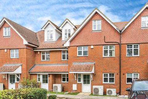 Loxley Close, Byfleet, West Byfleet, Surrey, KT14