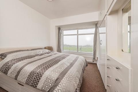 3 bedroom semi-detached house for sale, Leeds Road, West Yorkshire WF12