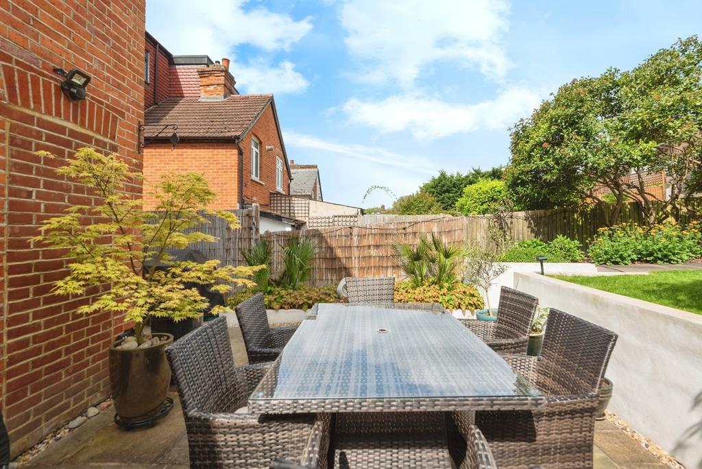 Patio/Dining Area