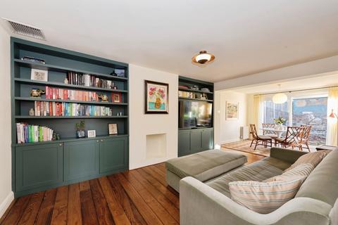 undefined, Alsom Avenue, Worcester Park, Surrey, KT4