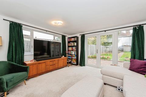 undefined, Vale Road, Worcester Park, Surrey, KT4
