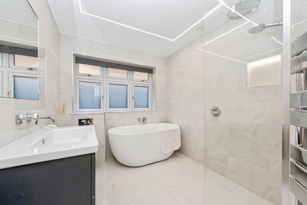 Main Bathroom