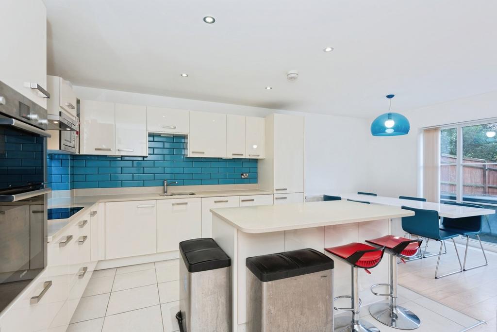 Kitchen/Dayroom