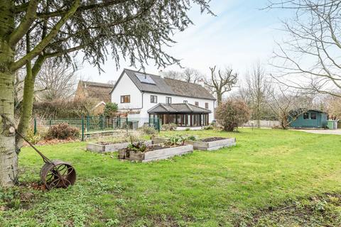 3 bedroom detached house for sale, Historic Charm and Tranquillity in Lingwood