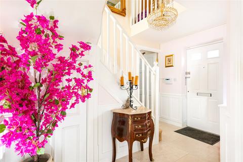 5 bedroom detached house for sale, Springfield Road, Rushden, Northampton, Northamptonshire, NN10