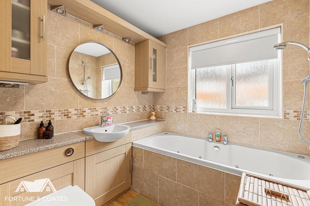 Paddock Mead 3.jpg