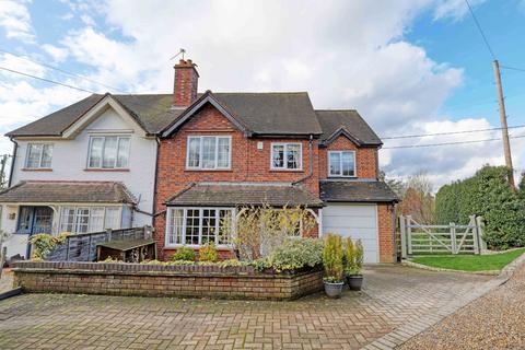 undefined, Bedwins Lane, Cookham, SL6