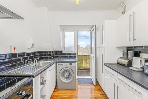 2 bedroom flat for sale, Valence Avenue, Dagenham RM8