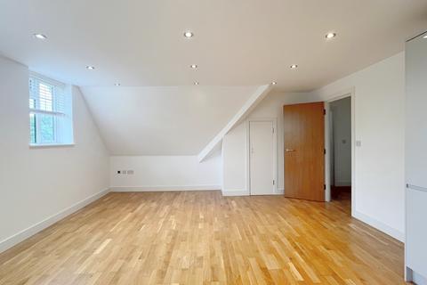 undefined, Woodmansterne Road, Coulsdon CR5