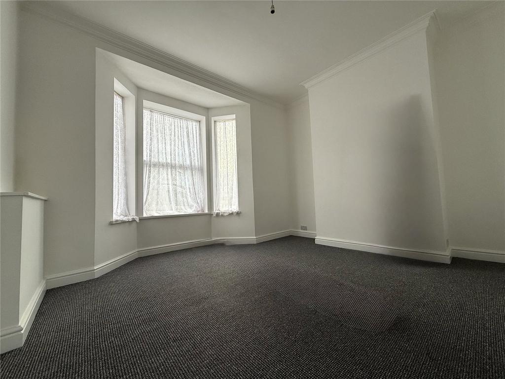 Bedroom Flat 1