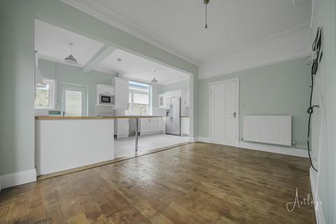 6 bedroom semi-detached house to rent, Long Oaks Ave, Swansea