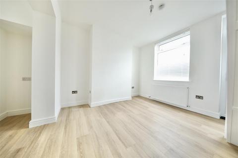 2 bedroom terraced house for sale, Main Street, Paull, Hull