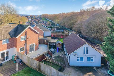 4 bedroom semi-detached house for sale, Albatross Avenue, Rochester, Kent, ME2