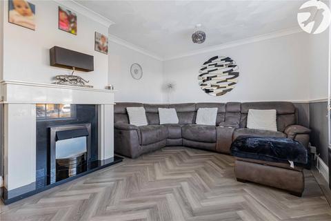 4 bedroom semi-detached house for sale, Albatross Avenue, Rochester, Kent, ME2