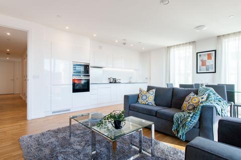 3 bedroom flat to rent, Millharbour, London