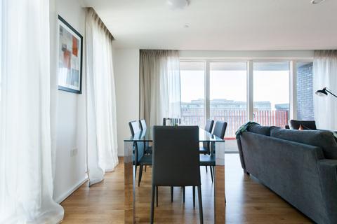 3 bedroom flat to rent, Millharbour, London
