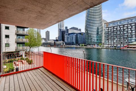 2 bedroom flat to rent, Millharbour, London