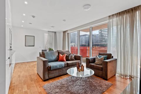 2 bedroom flat to rent, Millharbour, London