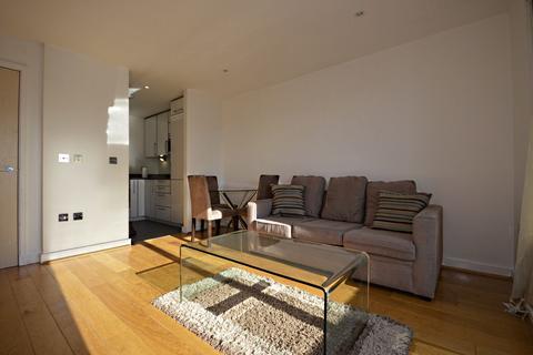 1 bedroom flat to rent, Western Gateway, Royal Victoria, E16 1BP