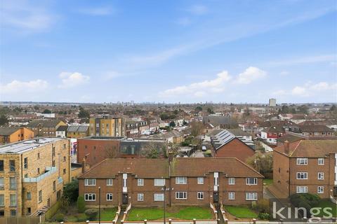 2 bedroom flat for sale, Hoe Croft Court, Enfield