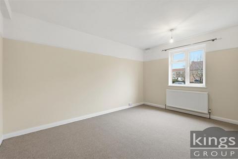 2 bedroom flat for sale, Hoe Croft Court, Enfield