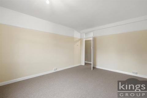 2 bedroom flat for sale, Hoe Croft Court, Enfield