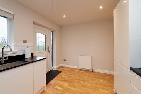 2 bedroom semi-detached bungalow for sale, 25 Locher Avenue, Houston, PA6 7NN