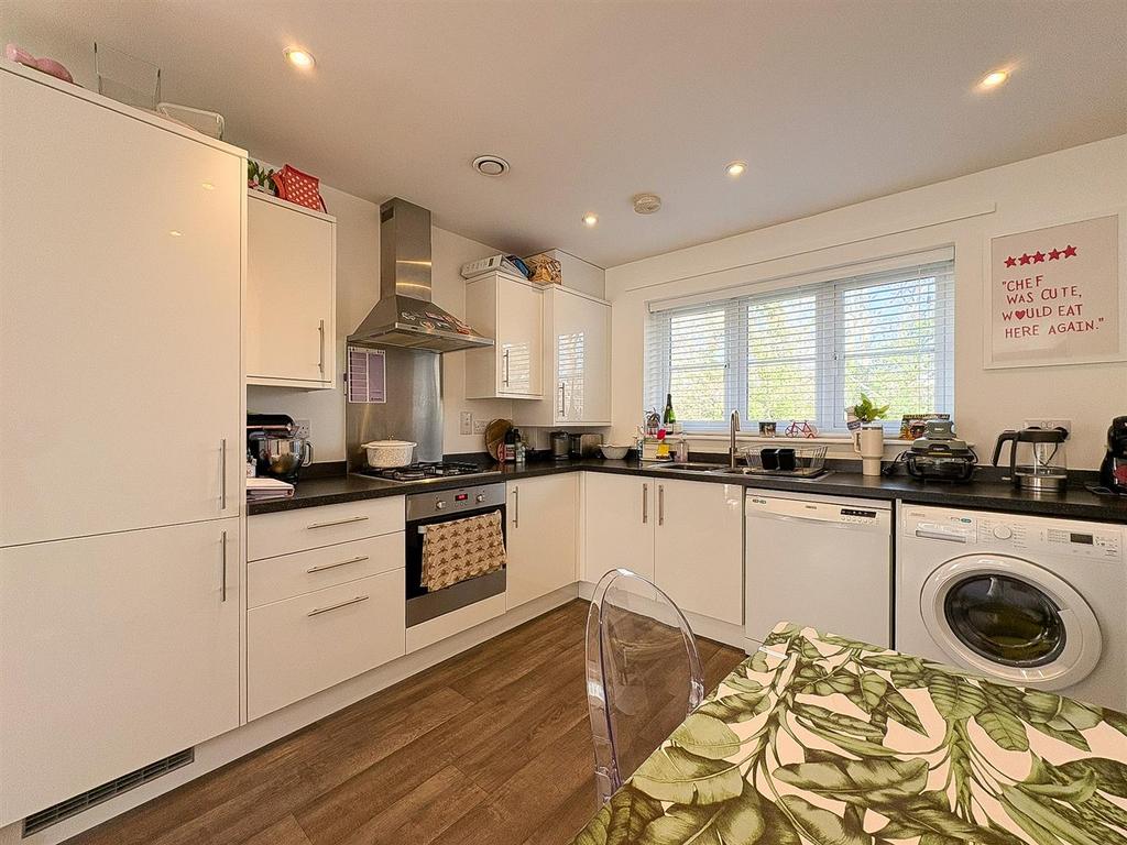 Kitchen-3.jpg