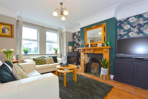 3 bedroom semi-detached house for sale, Copthorne Drive, Copthorne, Shrewsbury
