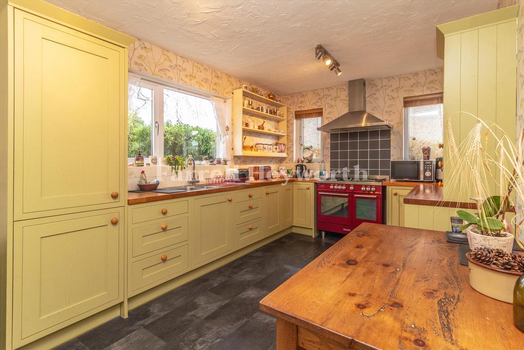 Kitchen image 2
