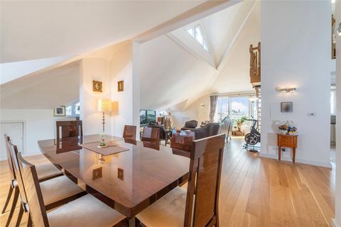 3 bedroom flat to rent, Ares Court, Homer Drive, London