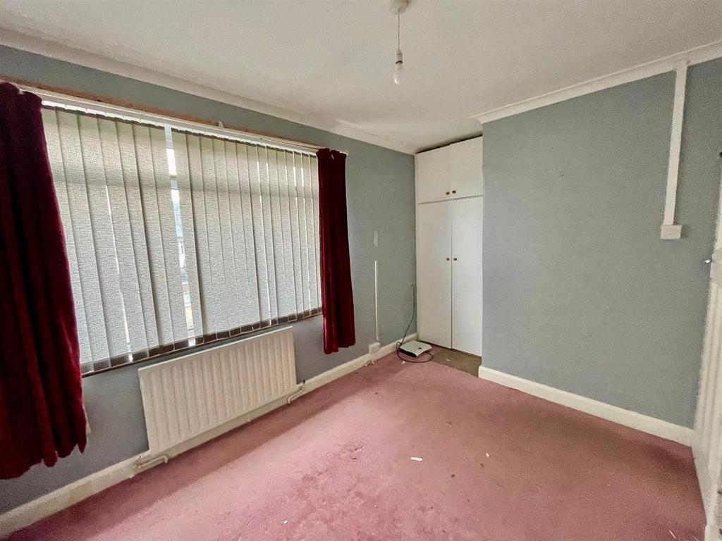 Deepdene 34 Bed 1 v2.jpg