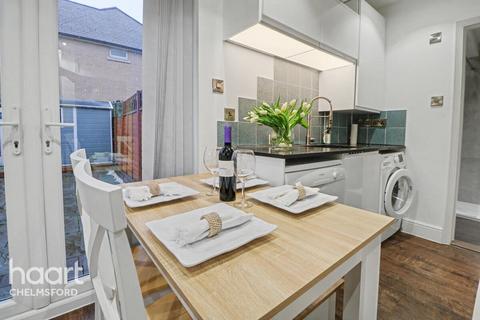 3 bedroom maisonette for sale, Hayes Close, Chelmsford