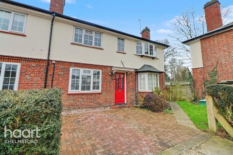 3 bedroom maisonette for sale, Hayes Close, Chelmsford