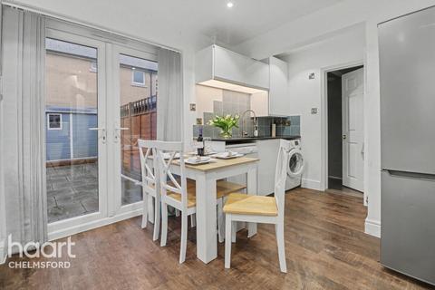 3 bedroom maisonette for sale, Hayes Close, Chelmsford
