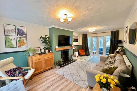 3 bedroom semi-detached house for sale, Heol-Y-Bardd, Bridgend County Borough, CF31 4SS