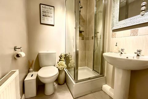 3 bedroom terraced house for sale, Stonebridge Park, Cwmbran NP44
