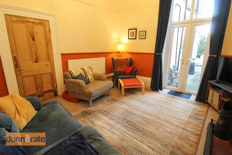 4 bedroom terraced house for sale, Waterloo Road, Stoke-On-Trent ST6