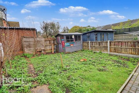 2 bedroom maisonette for sale, Stanley Road, London