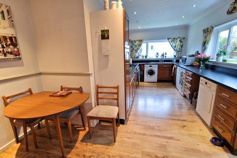 4 bedroom cottage for sale, PYLE ROAD, PYLE, CF33 6PL