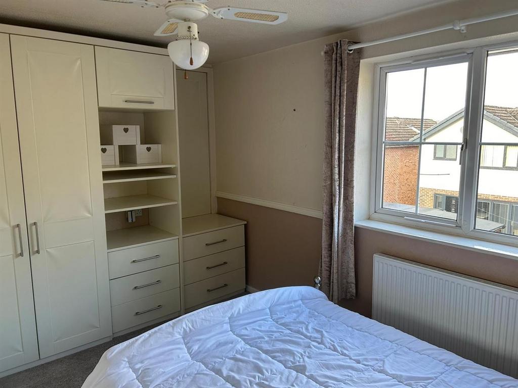 Bedroom: