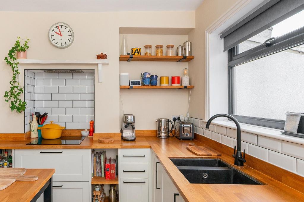 5 G4 RGK - Kitchen B.jpg