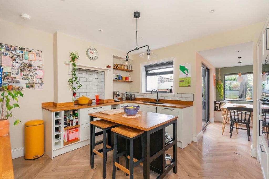 5 G4 RGK - Kitchen G.jpg