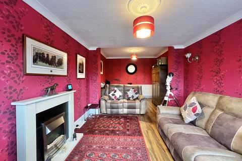 3 bedroom semi-detached house for sale, Norfolk Avenue, Bispham FY2